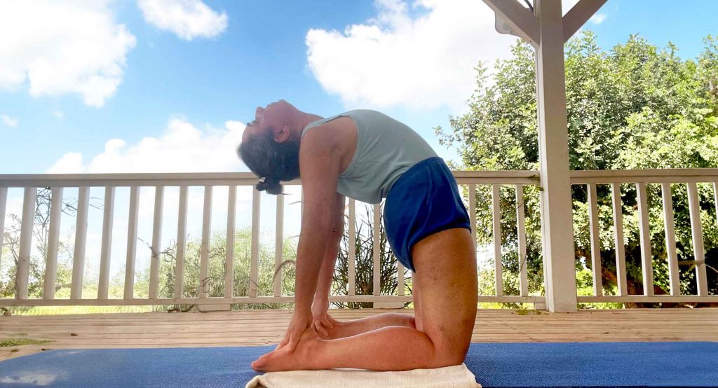 טניה מורה בסטודיו איינגאר קרית אונו